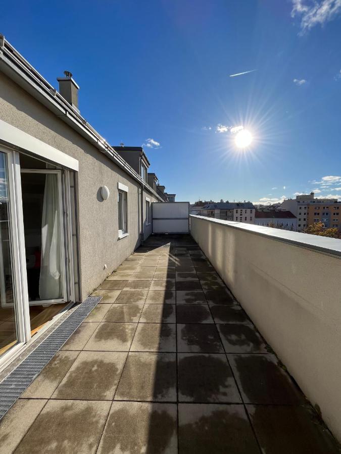 Penthouse Near Central Station With Free Parking Виена Екстериор снимка